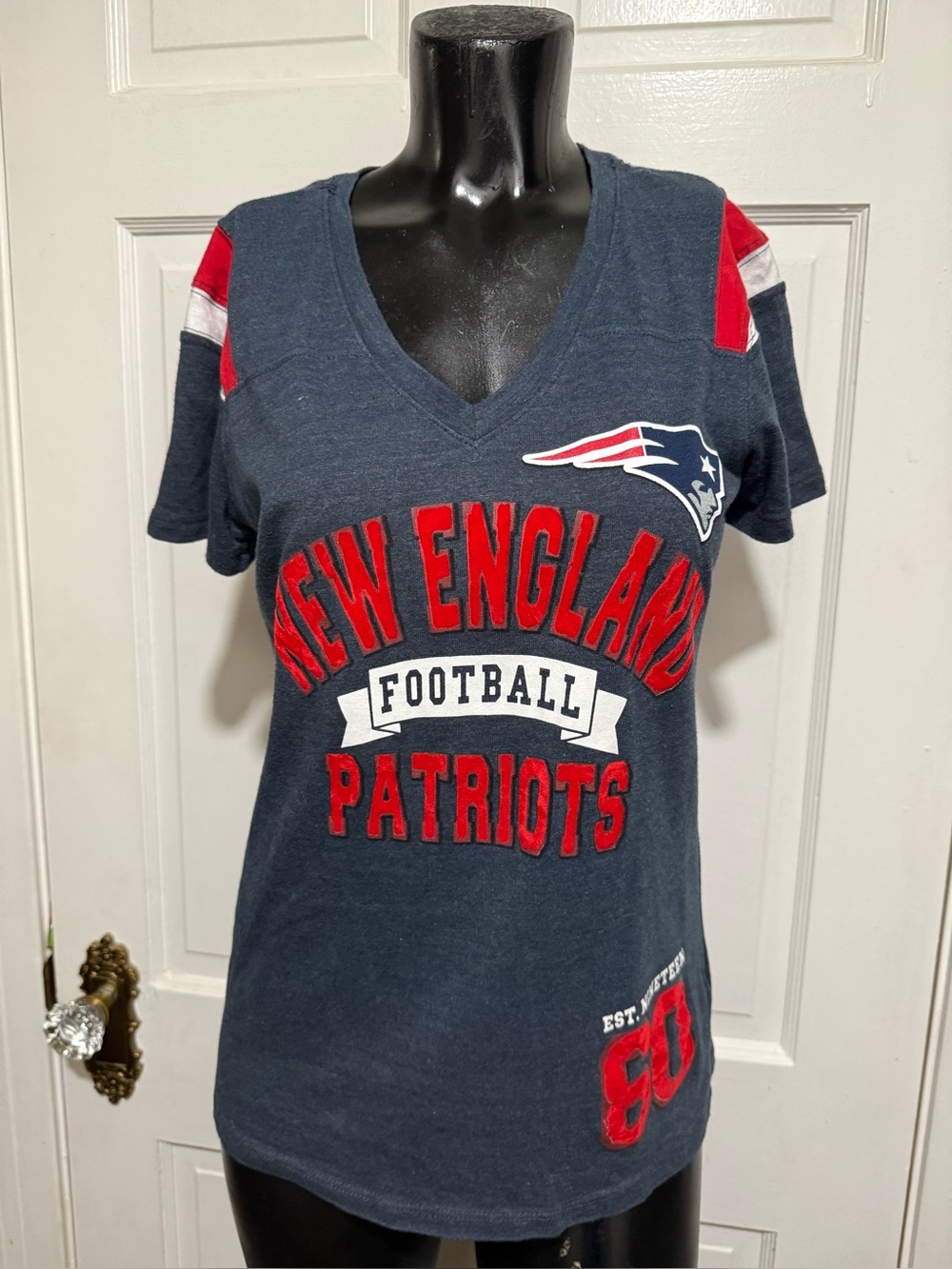 Womens New England Patriots NFL Team Short Sleeve Shirt Size Large Logo Football